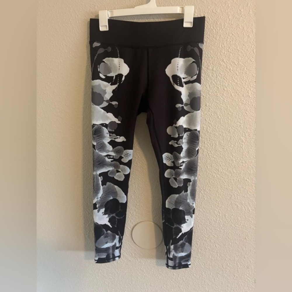 Terez Black and White Leggings